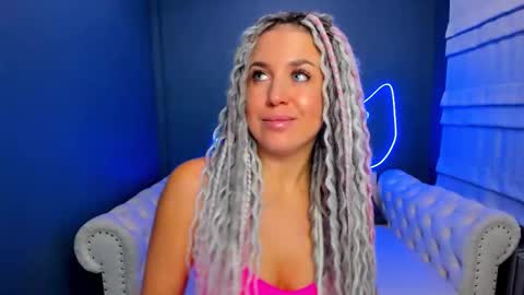 Roxy online show from 10/24/25, 01:24