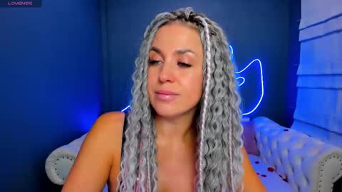 Roxy online show from 03/14/26, 01:23