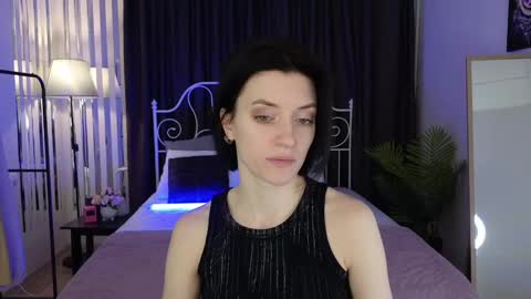 Snapshot of roxy_riot_ chatting on 01/28/25, 01:29 roxy_riot_ online show from 01/28/25, 01:29