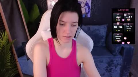 roxy_riot_ online show from 12/03/25, 01:35