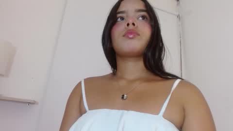 roxy_stone1 online show from 11/11/25, 07:25