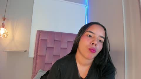 roxy_stone1 online show from 04/29/26, 08:04