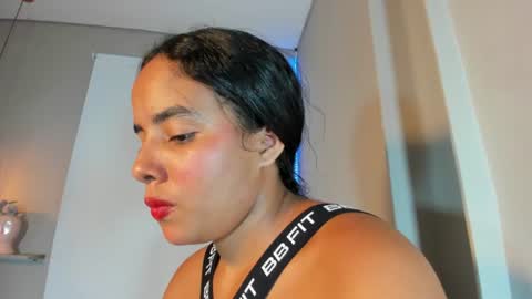 roxy_stone1 online show from 06/20/26, 07:27