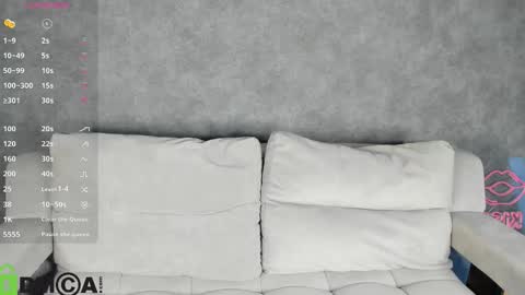 Snapshot of roxy_sunny chatting on 09/23/25, 08:17 Roxy GMT2 Mon 10 AM - 4 PMTue 10 AM - 4 PM Wed 10 AM - 4 PM Sat 10 AM - 4 PM Sun 10 AM - 4 PM. online show from 09/23/25, 08:17