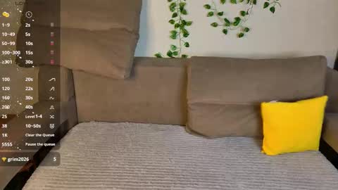 Snapshot of roxy_sunny chatting on 12/20/25, 09:27 Roxy GMT2 Mon 10 AM - 4 PMTue 10 AM - 4 PM Wed 10 AM - 4 PM Sat 10 AM - 4 PM Sun 10 AM - 4 PM. online show from 12/20/25, 09:27