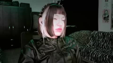 Roxy Independient model Help me to reach 50 thumbs up online show from 04/29/26, 12:59