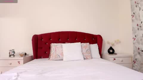 Roxy online show from 11/26/25, 05:41