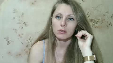 roxyfox18x01 online show from 04/13/26, 07:41