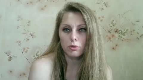 roxyfox18x01 online show from 05/13/26, 08:12