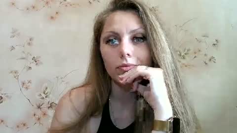 roxyfox18x01 online show from 06/15/26, 07:21