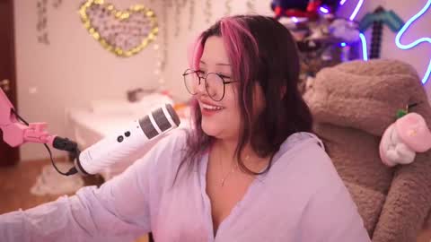 roxysuh online show from 10/18/25, 07:42