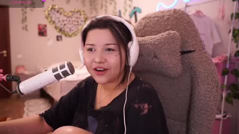 roxysuh online show from 05/01/26, 07:57