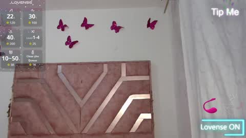 Roxy online show from 06/23/26, 03:26