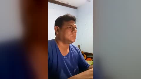 Snapshot of roy_delcastillo2 chatting on 07/27/26, 06:42 roy online show from 07/27/26, 06:42