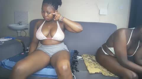 royal_charm online show from 03/02/26, 06:14