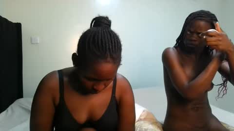 Snapshot of royal_goddes chatting on 05/28/26, 09:01 goddes online show from 05/28/26, 09:01