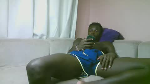 Snapshot of royalty254 chatting on 05/14/26, 03:08 royalty254 online show from 05/14/26, 03:08