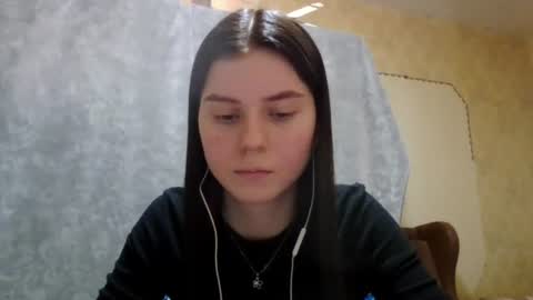 royalvelour online show from 06/18/26, 08:57