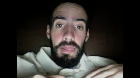 Snapshot of royartal chatting on 10/18/25, 04:48 Rodrigo online show from 10/18/25, 04:48