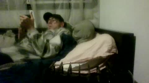 Snapshot of royboy2561 chatting on 10/30/25, 02:13 Roy Murrin online show from 10/30/25, 02:13