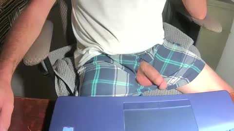 Lookingaround online show from 10/23/25, 10:03