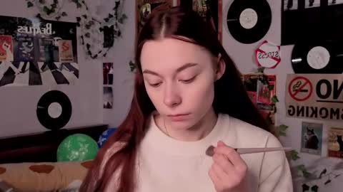 Snapshot of roygeers chatting on 02/19/26, 09:16 Alice online show from 02/19/26, 09:16