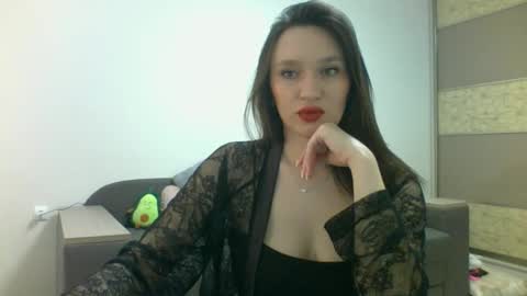 Roza05x online show from 05/06/26, 10:53