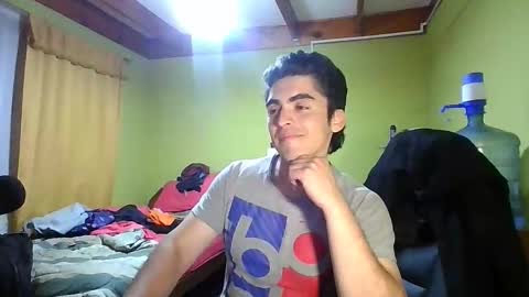 Snapshot of rpaulo25 chatting on 01/06/26, 01:31 rpaulo25 online show from 01/06/26, 01:31