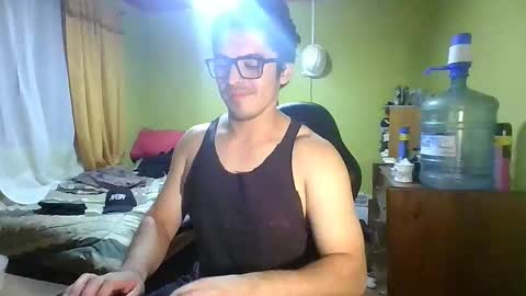 Snapshot of rpaulo25 chatting on 03/27/26, 03:45 rpaulo25 online show from 03/27/26, 03:45