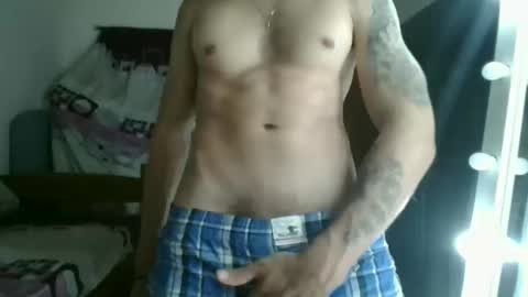 Snapshot of rpiedrahita2000 chatting on 10/31/25, 06:14 rpiedrahita2000 online show from 10/31/25, 06:14