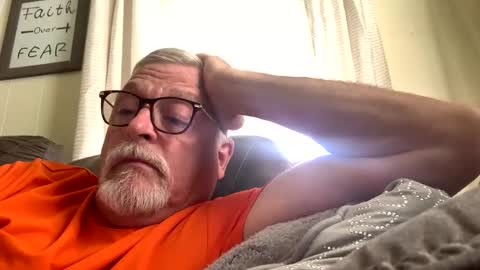 Snapshot of rs006 chatting on 09/30/25, 04:45 rs006 online show from 09/30/25, 04:45