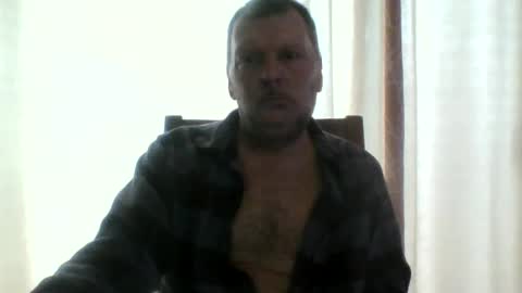 Snapshot of rsl1963 chatting on 11/18/25, 01:48 rsl1963 online show from 11/18/25, 01:48