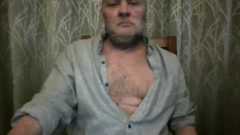 Snapshot of rsl1963 chatting on 02/14/26, 08:33 rsl1963 online show from 02/14/26, 08:33