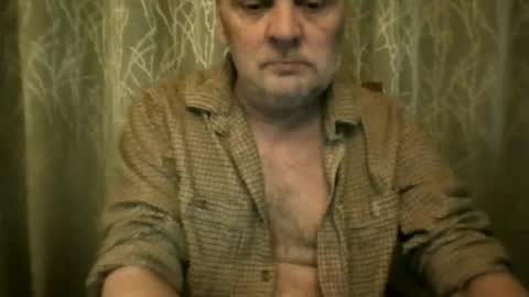 Snapshot of rsl1963 chatting on 02/17/26, 09:39 rsl1963 online show from 02/17/26, 09:39