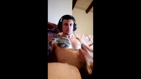Snapshot of rubbery_cock chatting on 06/04/26, 12:27 rubbery_cock online show from 06/04/26, 12:27