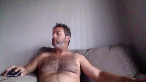 Snapshot of rubbingoneout714 chatting on 05/20/26, 02:56 rubbingoneout714 online show from 05/20/26, 02:56