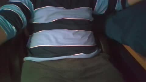 Snapshot of ruben90mr chatting on 12/16/24, 02:25 ruben90mr online show from 12/16/24, 02:25