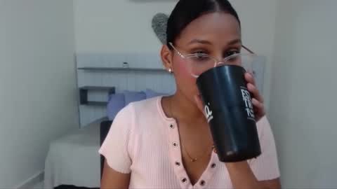 rubi_diamondk online show from 04/19/26, 08:33