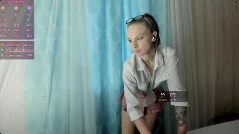 j online show from 11/01/25, 05:42