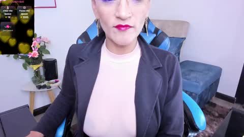 Snapshot of ruby_amor chatting on 02/25/25, 10:58 RUBY online show from 02/25/25, 10:58