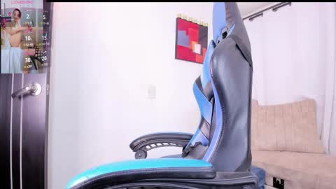 Snapshot of ruby_amor chatting on 09/18/25, 10:17 RUBY online show from 09/18/25, 10:17