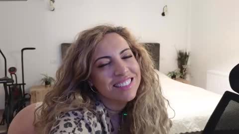 Snapshot of ruby_fit chatting on 02/02/26, 01:48 Ruby online show from 02/02/26, 01:48