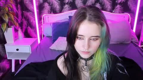 Snapshot of ruby_myst chatting on 03/05/26, 09:22 Ilona online show from 03/05/26, 09:22