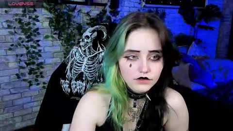 Snapshot of ruby_myst chatting on 03/08/26, 02:04 Ilona online show from 03/08/26, 02:04