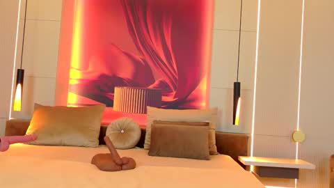 Ruby Luxe online show from 09/11/25, 04:45