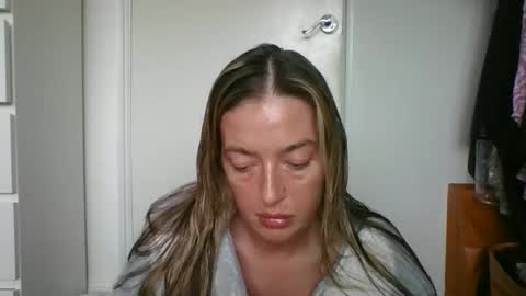 rubyredxxxoxxx online show from 12/04/25, 01:20