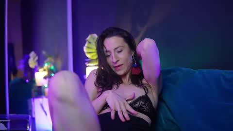  Ruby  online show from 11/06/25, 11:48