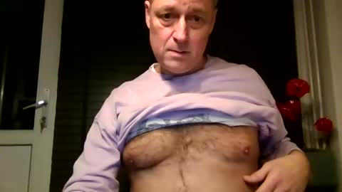 Snapshot of rudeski chatting on 01/05/25, 05:30 rudeski online show from 01/05/25, 05:30