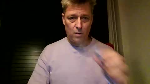 Snapshot of rudeski chatting on 01/18/25, 06:21 rudeski online show from 01/18/25, 06:21