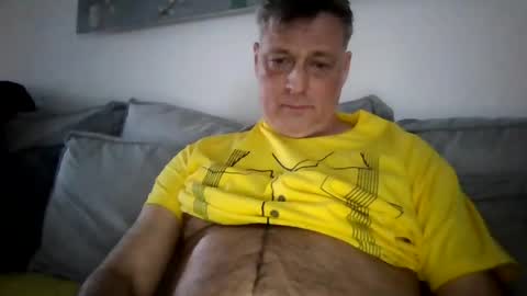 Snapshot of rudeski chatting on 02/22/25, 02:08 rudeski online show from 02/22/25, 02:08